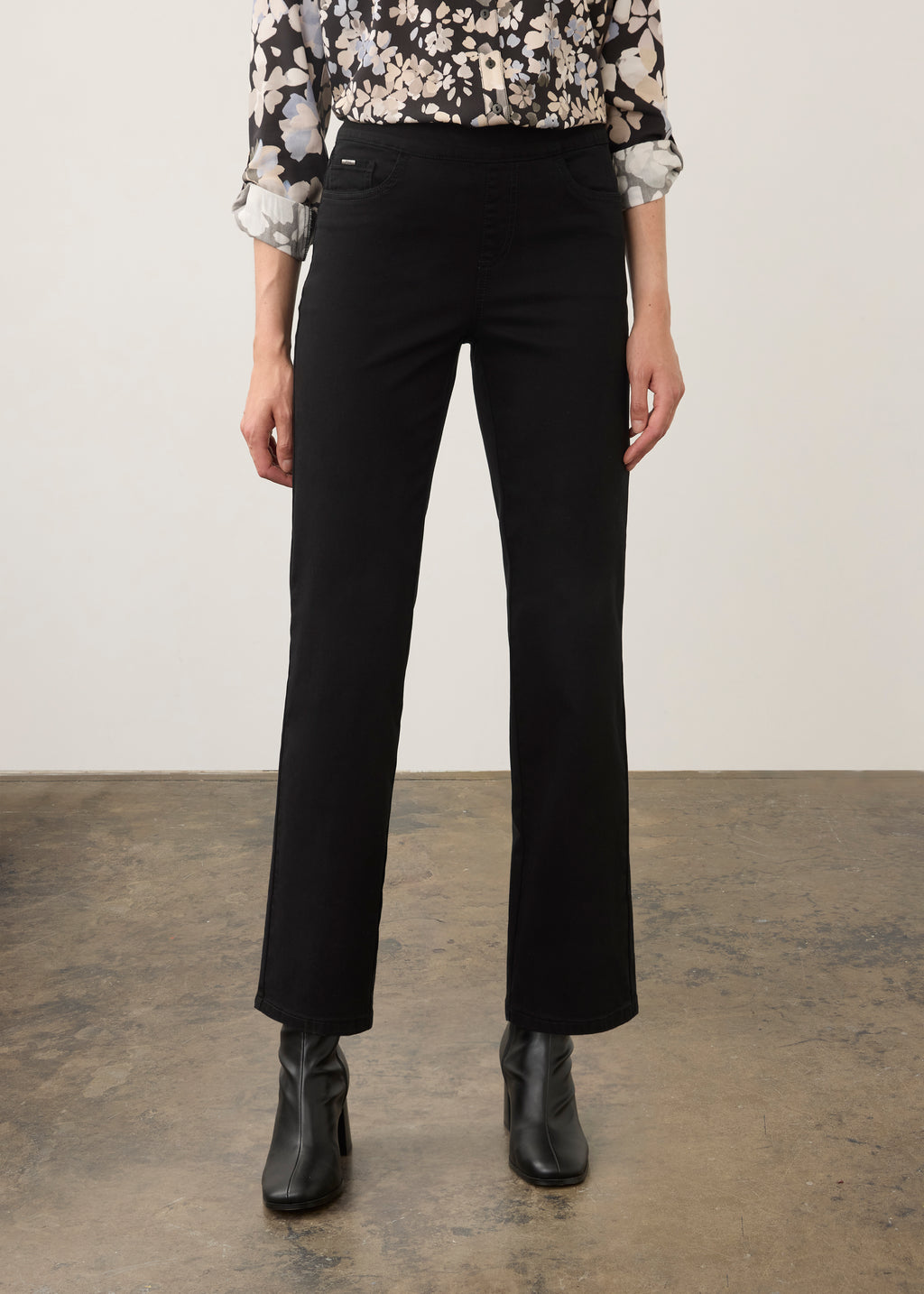 Pull On Straight Ankle, Black
